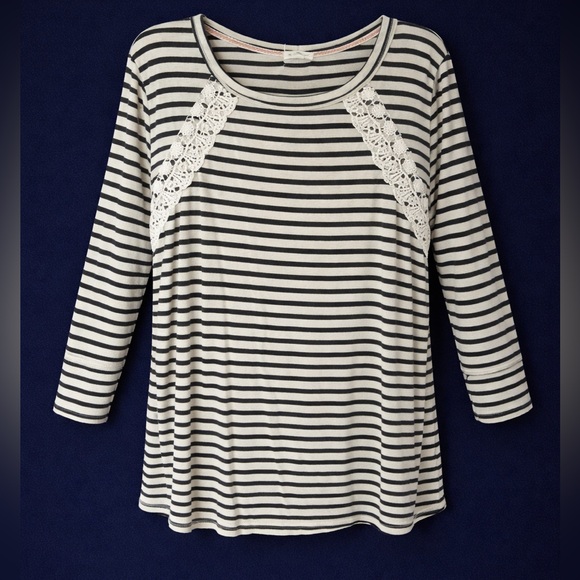 Mason & Belle Tops - Mason & Belle Top, Navy and Cream, Size M.